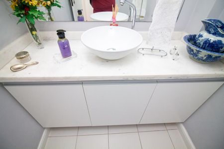 Apartamento à venda com 189m², 3 quartos e 2 vagas Apartamento à venda com 189m², 3 quartos e 2 vagasLavabo