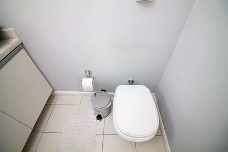 Apartamento à venda com 189m², 3 quartos e 2 vagas Apartamento à venda com 189m², 3 quartos e 2 vagasLavabo