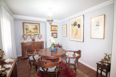 Apartamento à venda com 189m², 3 quartos e 2 vagas Apartamento à venda com 189m², 3 quartos e 2 vagasSala de Jogos