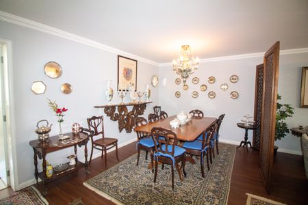 Apartamento à venda com 189m², 3 quartos e 2 vagas Apartamento à venda com 189m², 3 quartos e 2 vagasSala de Jantar