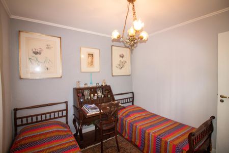 Apartamento à venda com 189m², 3 quartos e 2 vagas Apartamento à venda com 189m², 3 quartos e 2 vagasQuarto 1