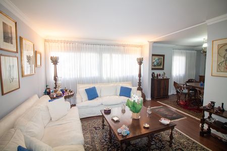 Apartamento à venda com 189m², 3 quartos e 2 vagas Apartamento à venda com 189m², 3 quartos e 2 vagasSala