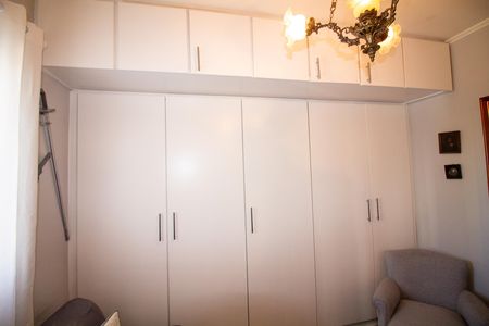 Apartamento à venda com 189m², 3 quartos e 2 vagas Apartamento à venda com 189m², 3 quartos e 2 vagasQuarto 2