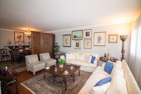 Apartamento à venda com 189m², 3 quartos e 2 vagas Apartamento à venda com 189m², 3 quartos e 2 vagasSala