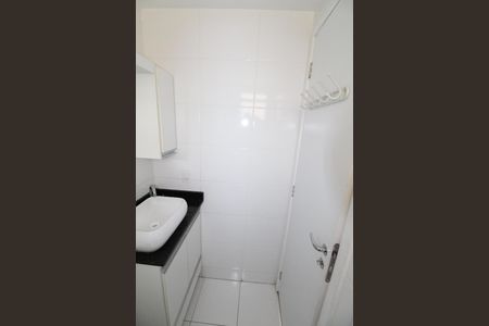 Banheiro da Suíte de apartamento para alugar com 3 quartos, 70m² em Conjunto Residencial Flamboyant, São José dos Campos