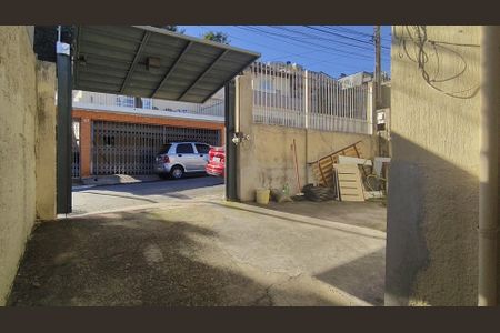 Área externa de casa à venda com 2 quartos, 180m² em Moinho Velho, São Paulo