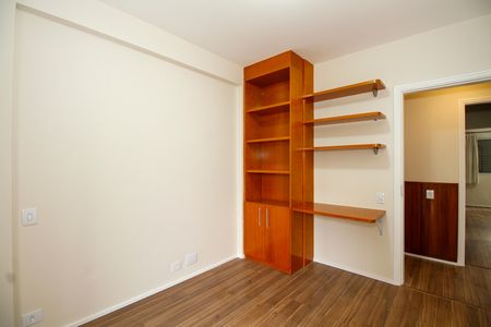 Apartamento à venda com 135m², 3 quartos e 3 vagas Apartamento à venda com 135m², 3 quartos e 3 vagasQuarto 1