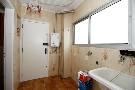 Apartamento à venda com 135m², 3 quartos e 3 vagas Apartamento à venda com 135m², 3 quartos e 3 vagasÁrea de Serviço