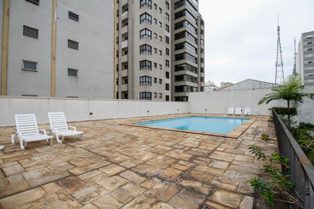 Apartamento à venda com 135m², 3 quartos e 3 vagas Apartamento à venda com 135m², 3 quartos e 3 vagasÁrea Comum - Piscina Adulto