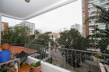 Apartamento à venda com 135m², 3 quartos e 3 vagas Apartamento à venda com 135m², 3 quartos e 3 vagasVaranda da Sala de Estar e Jantar