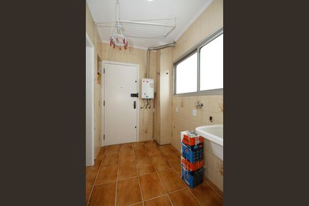 Apartamento à venda com 135m², 3 quartos e 3 vagas Apartamento à venda com 135m², 3 quartos e 3 vagasÁrea de Serviço