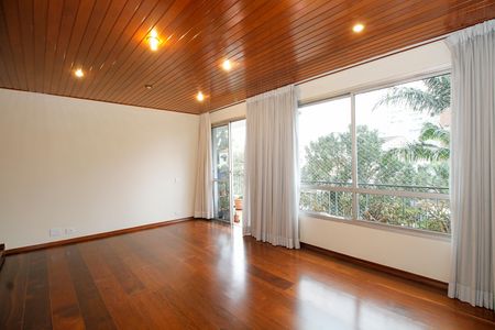 Apartamento à venda com 135m², 3 quartos e 3 vagas Apartamento à venda com 135m², 3 quartos e 3 vagasSala de Estar e Jantar