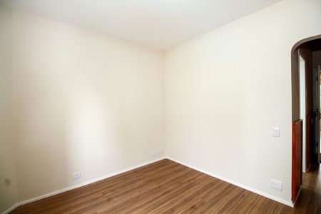 Apartamento à venda com 135m², 3 quartos e 3 vagas Apartamento à venda com 135m², 3 quartos e 3 vagasSuíte