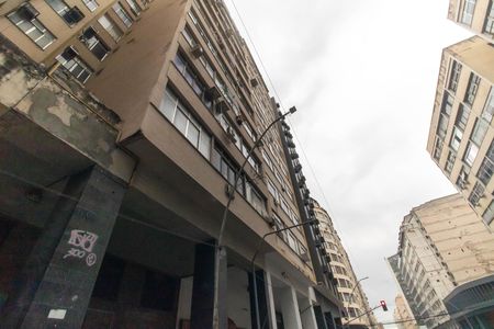 Fachada de kitnet/studio para alugar com 1 quarto, 30m² em Centro, Niterói