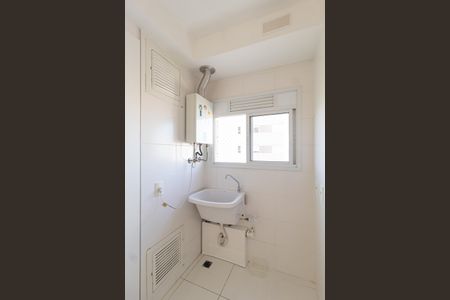 Apartamento à venda com 54m², 2 quartos e 1 vaga Apartamento à venda com 54m², 2 quartos e 1 vagaCozinha e Área de Serviço