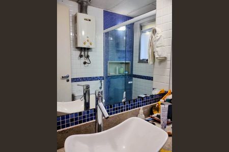 Apartamento para alugar com 66m², 2 quartos e 1 vagaBanheiro