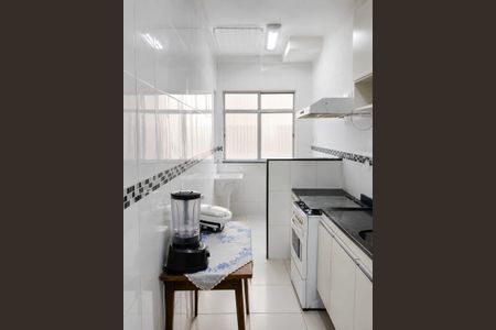 Apartamento para alugar com 66m², 2 quartos e 1 vagaCozinha