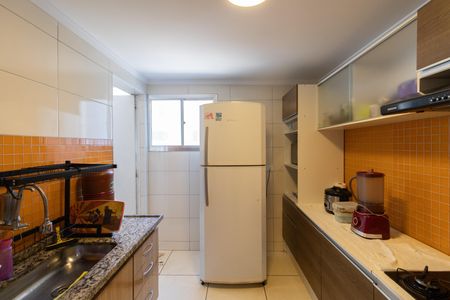 Cozinha de apartamento à venda com 2 quartos, 58m² em Conjunto Residencial José Bonifácio, São Paulo