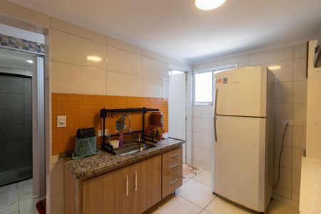 Cozinha de apartamento à venda com 2 quartos, 58m² em Conjunto Residencial José Bonifácio, São Paulo