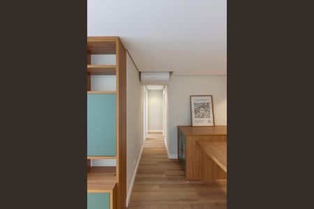 Apartamento à venda com 75m², 2 quartos e 1 vaga Apartamento à venda com 75m², 2 quartos e 1 vagaCorredor