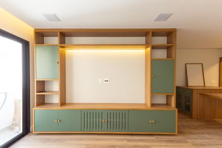 Apartamento à venda com 75m², 2 quartos e 1 vaga Apartamento à venda com 75m², 2 quartos e 1 vagaSala