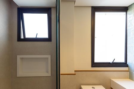 Apartamento à venda com 75m², 2 quartos e 1 vaga Apartamento à venda com 75m², 2 quartos e 1 vagaBanheiro da Suíte