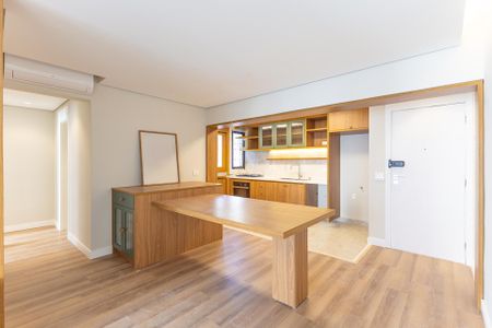 Apartamento à venda com 75m², 2 quartos e 1 vaga Apartamento à venda com 75m², 2 quartos e 1 vagaSala