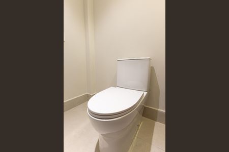 Apartamento à venda com 75m², 2 quartos e 1 vaga Apartamento à venda com 75m², 2 quartos e 1 vagaBanheiro Social
