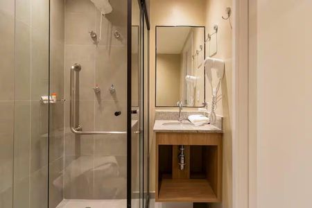 Banheiro de kitnet/studio à venda com 1 quarto, 26m² em Butantã, São Paulo