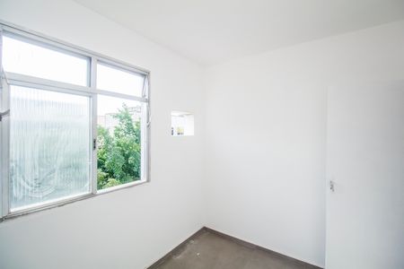 Quarto 2 de apartamento para alugar com 2 quartos, 49m² em Guadalupe, Rio de Janeiro