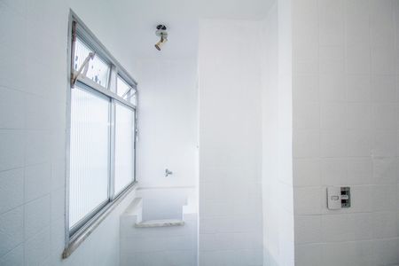 Apartamento para alugar com 49m², 2 quartos e 1 vaga Apartamento para alugar com 49m², 2 quartos e 1 vagaCozinha e Área de Serviço
