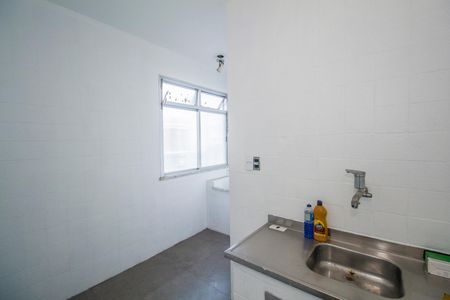Apartamento para alugar com 49m², 2 quartos e 1 vaga Apartamento para alugar com 49m², 2 quartos e 1 vagaCozinha e Área de Serviço