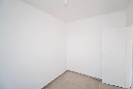 Quarto 1 de apartamento para alugar com 2 quartos, 49m² em Guadalupe, Rio de Janeiro