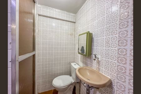 Banheiro social de apartamento à venda com 1 quarto, 25m² em Glória, Rio de Janeiro