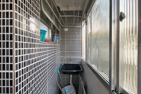Área de Serviço de apartamento para alugar com 2 quartos, 96m² em Canto do Forte, Praia Grande