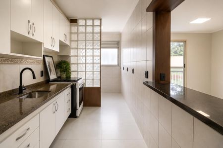 Cozinha de apartamento para alugar com 2 quartos, 45m² em Parque Cisper, São Paulo