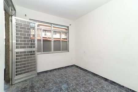 Sala de casa para alugar com 3 quartos, 120m² em Realengo, Rio de Janeiro
