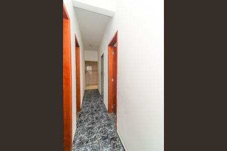 Corredor de casa para alugar com 3 quartos, 120m² em Realengo, Rio de Janeiro