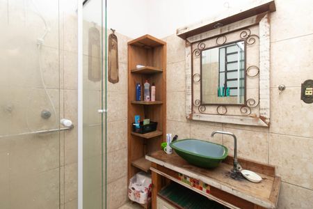 Apartamento à venda com 65m², 2 quartos e sem vaga Apartamento à venda com 65m², 2 quartos e sem vagaBanheiro