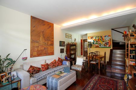 Casa à venda com 3 quartos, 110m² em Pinheiros, São Paulo