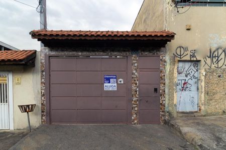 Fachada de casa para alugar com 1 quarto, 45m² em Vila Nova York, São Paulo