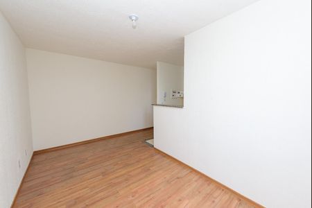 Sala de apartamento para alugar com 2 quartos, 45m² em Bairro da Glória, Contagem