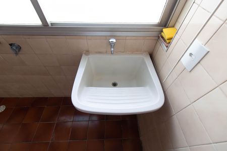 ÁREA DE SERVIÇO de apartamento para alugar com 4 quartos, 98m² em Conceicao, Campinas