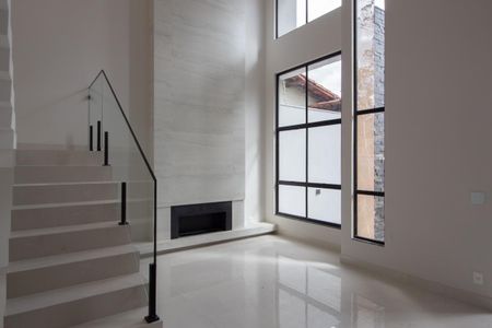 Sala de casa à venda com 4 quartos, 180m² em Planalto, Belo Horizonte