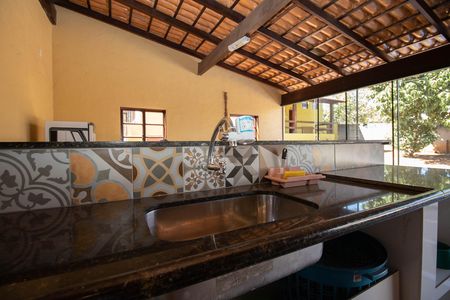 Casa de condomínio à venda com 303m², 2 quartos e 4 vagasChurrasqueira