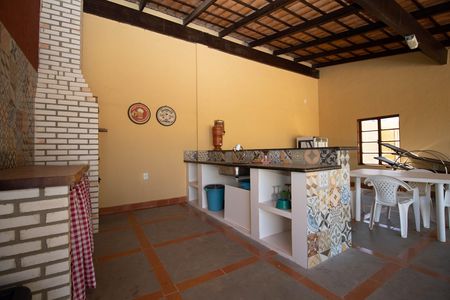 Casa de condomínio à venda com 303m², 2 quartos e 4 vagasChurrasqueira