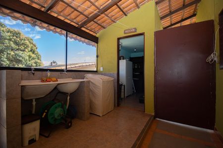 Casa de condomínio à venda com 303m², 2 quartos e 4 vagasÁrea de Serviço