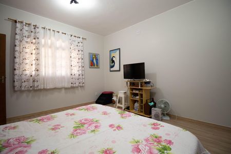 Casa de condomínio à venda com 303m², 2 quartos e 4 vagasSuíte 1