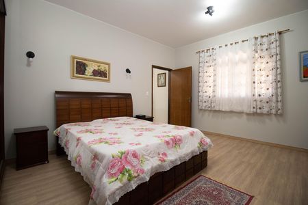 Casa de condomínio à venda com 303m², 2 quartos e 4 vagasSuíte 1