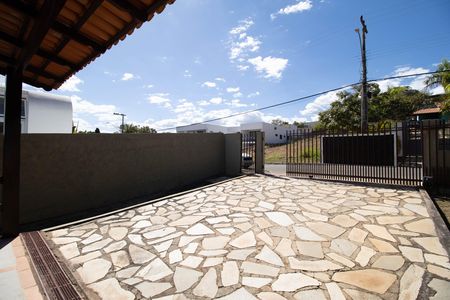 Casa de condomínio à venda com 303m², 2 quartos e 4 vagasGaragem